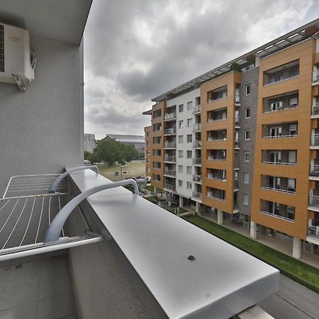 A Blok - One Bedroom Apartment Belgrade Exterior photo